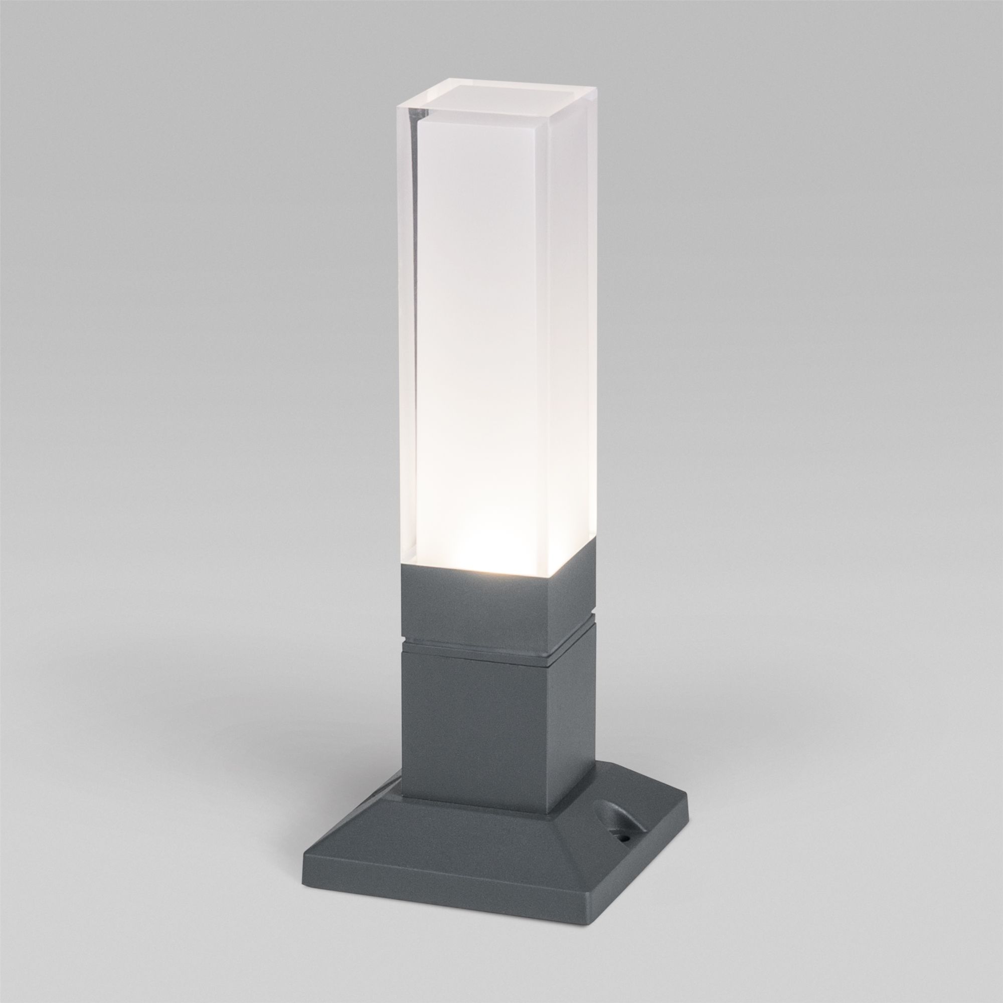 Уличный ландшафтный светодиодный светильник Серый IP54 1536 TECHNO LED
серый