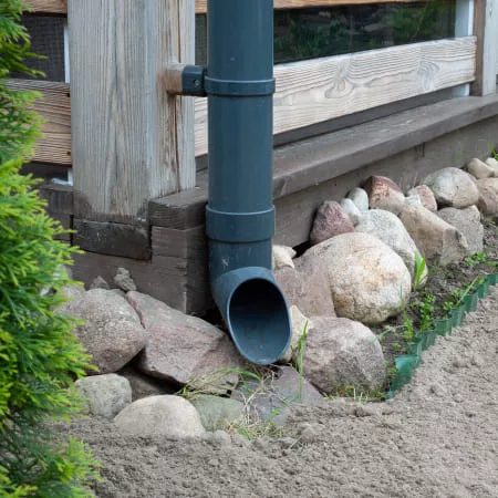 Отвод воды в рыхлю почву