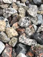 Щебень гранитный 20x40 для дренажа 50 кг
