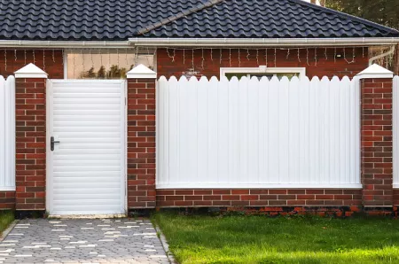 Заборы из европрофиля «ЕвроПрофиль фигурный», покрытие полиэстер