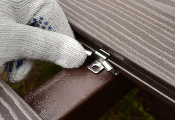 Кляймер монтажный Unodeck 8