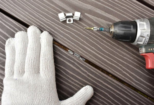 Кляймер монтажный Unodeck 8